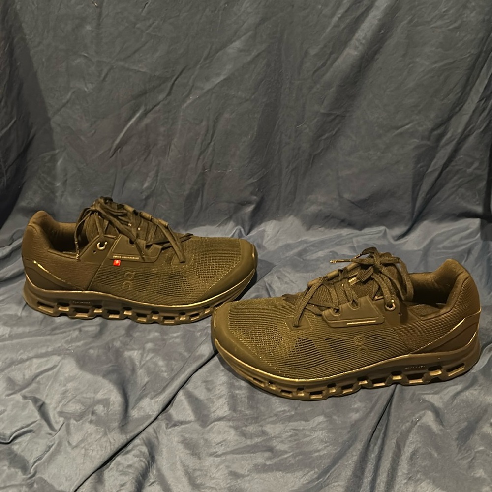 On Cloud- CloudStratus, Black, 9 men